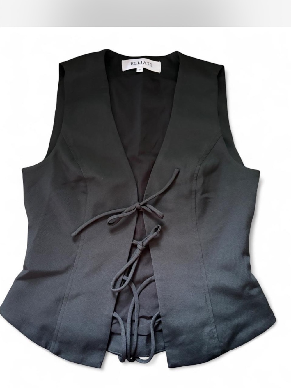 ELLIATT Black tie-Front Vest Top
